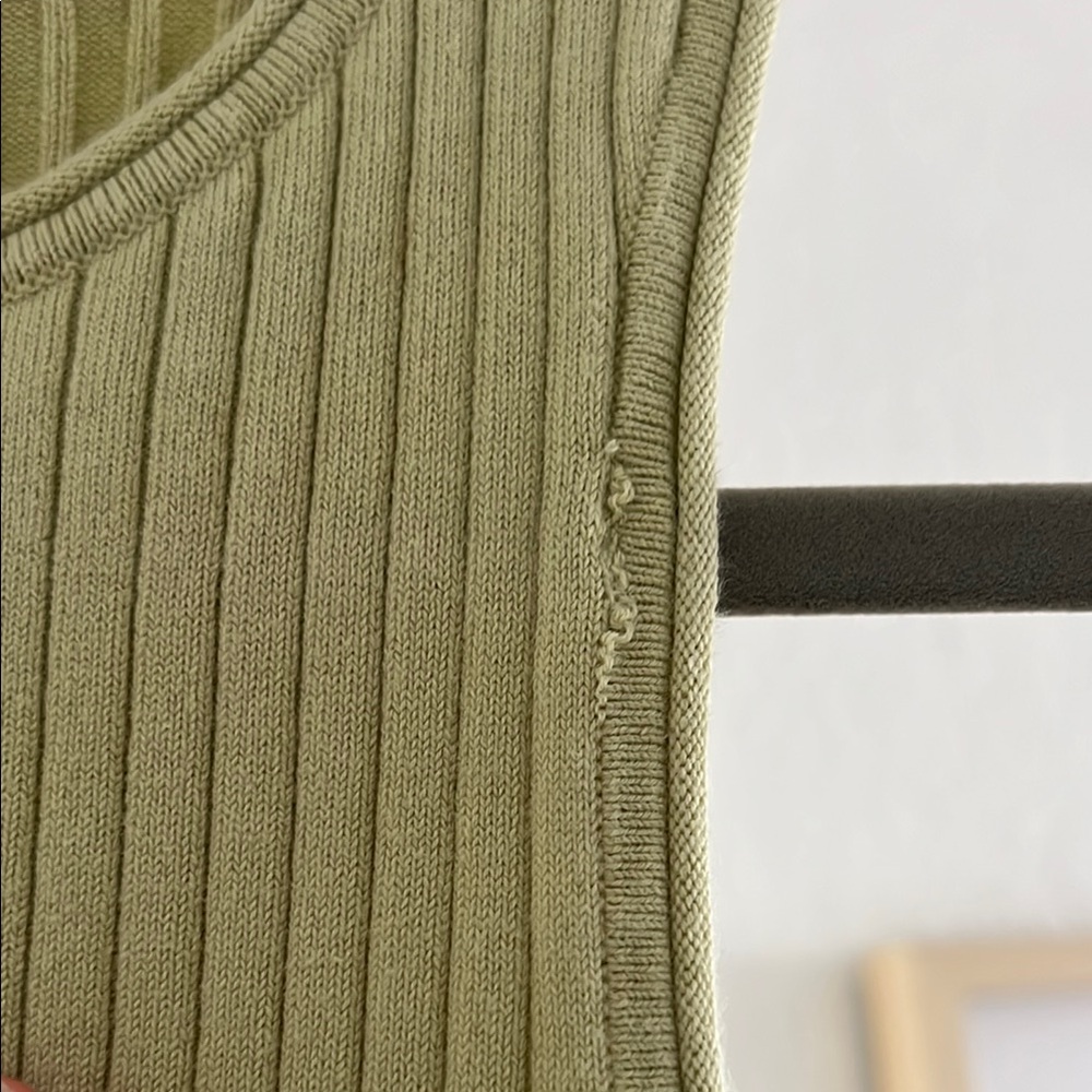 Reformation Green Ribbed Crop Tank Top - Picture 2 of 6